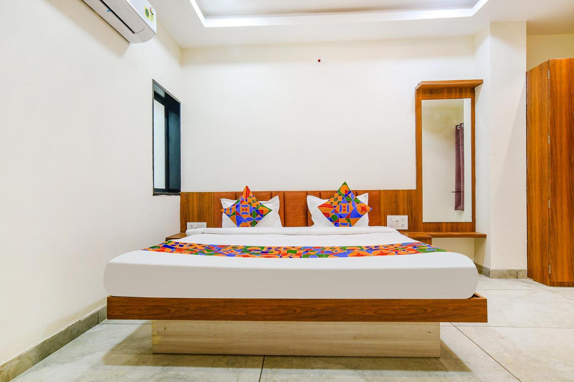 Fabhotel Shree Nakoda Paradise ウッジャイン エクステリア 写真