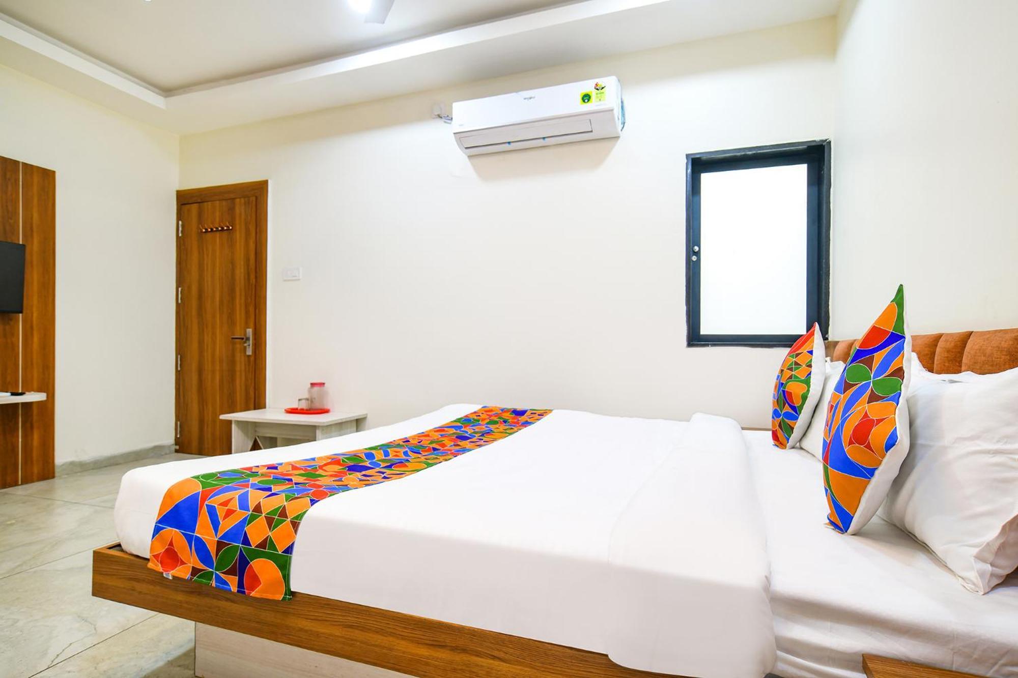 Fabhotel Shree Nakoda Paradise ウッジャイン エクステリア 写真