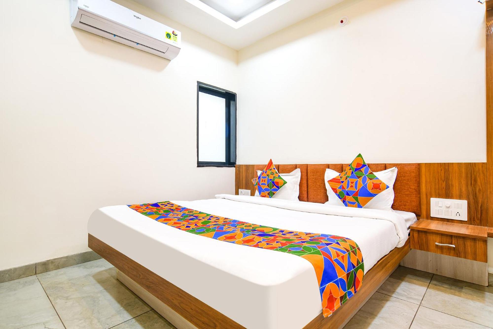 Fabhotel Shree Nakoda Paradise ウッジャイン エクステリア 写真