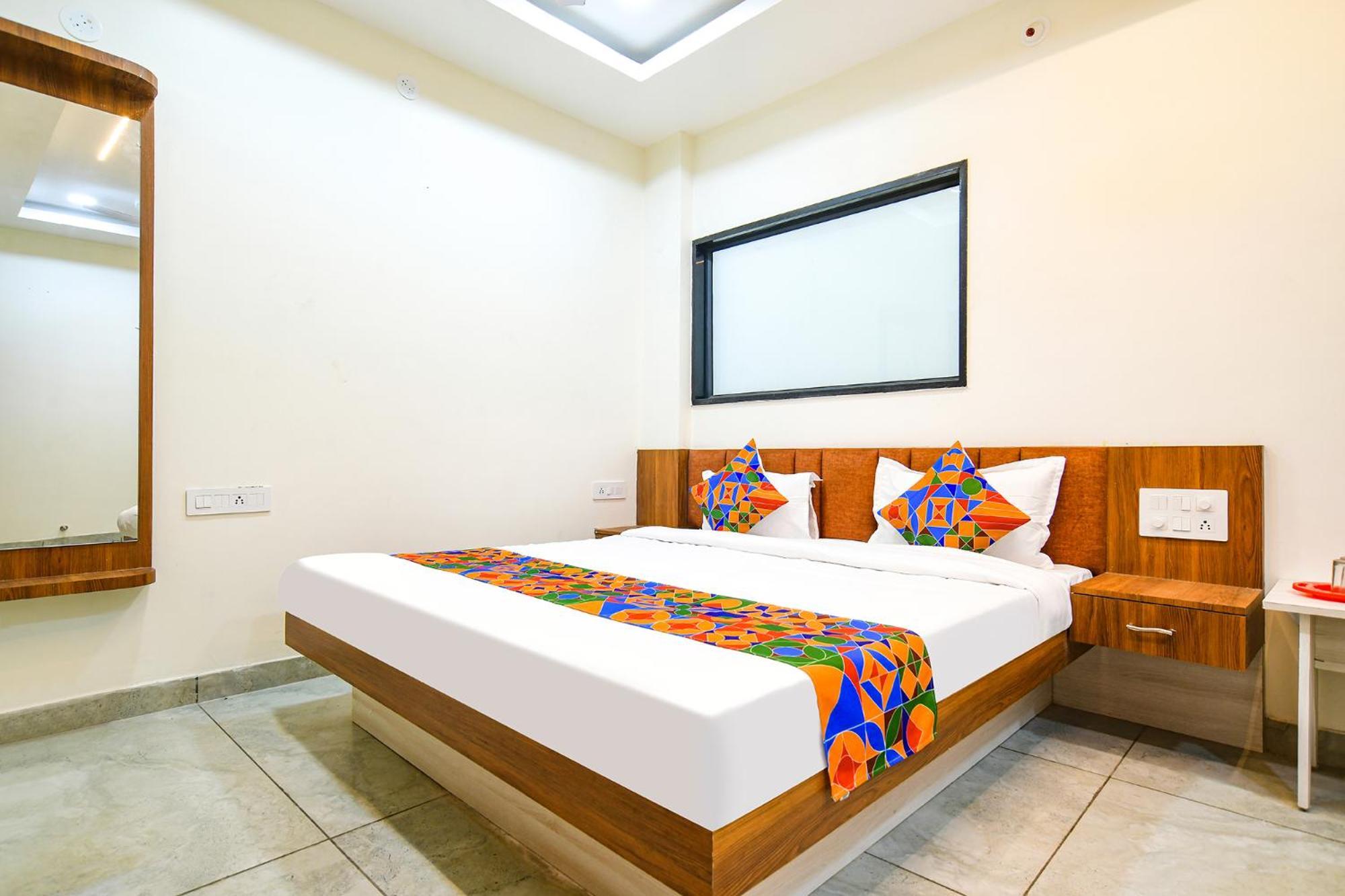 Fabhotel Shree Nakoda Paradise ウッジャイン エクステリア 写真
