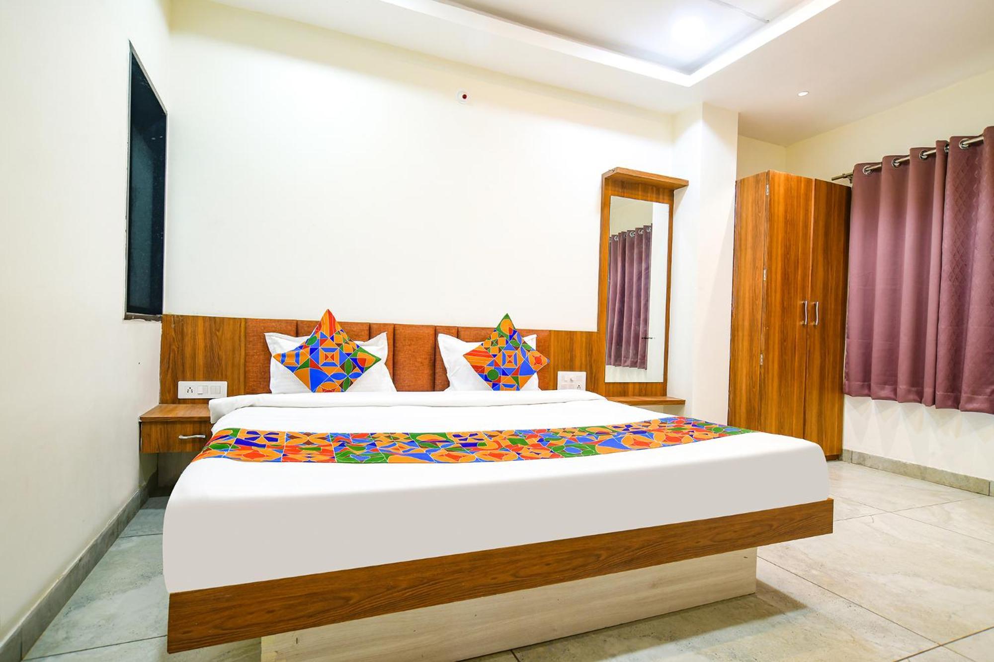 Fabhotel Shree Nakoda Paradise ウッジャイン エクステリア 写真