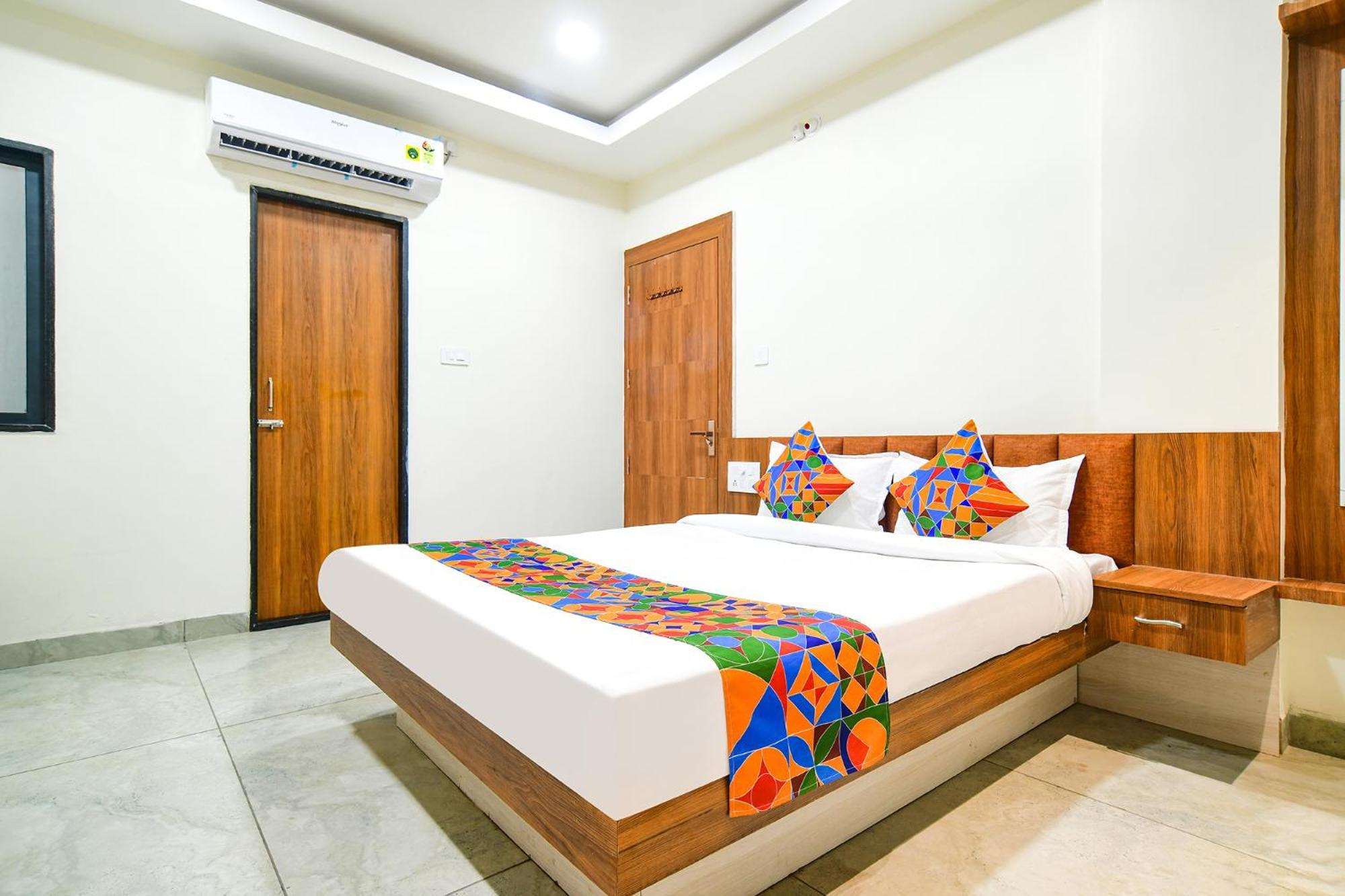 Fabhotel Shree Nakoda Paradise ウッジャイン エクステリア 写真